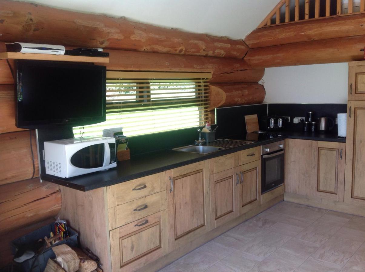 Lodge Lyne View, Log